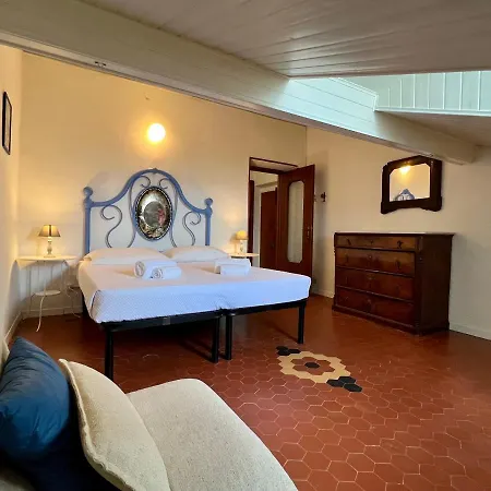 Perla Del Golfo Apartment